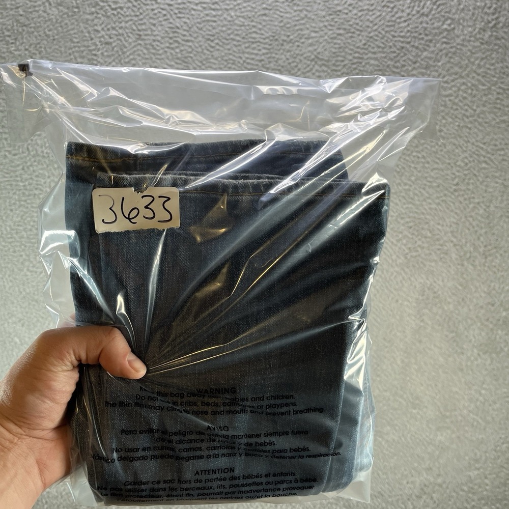 Levi's Jeans Womens 28x30 Blue 525 Perfect Waist Boot Cut Flap Pockets Denim - Picture 12 of 12